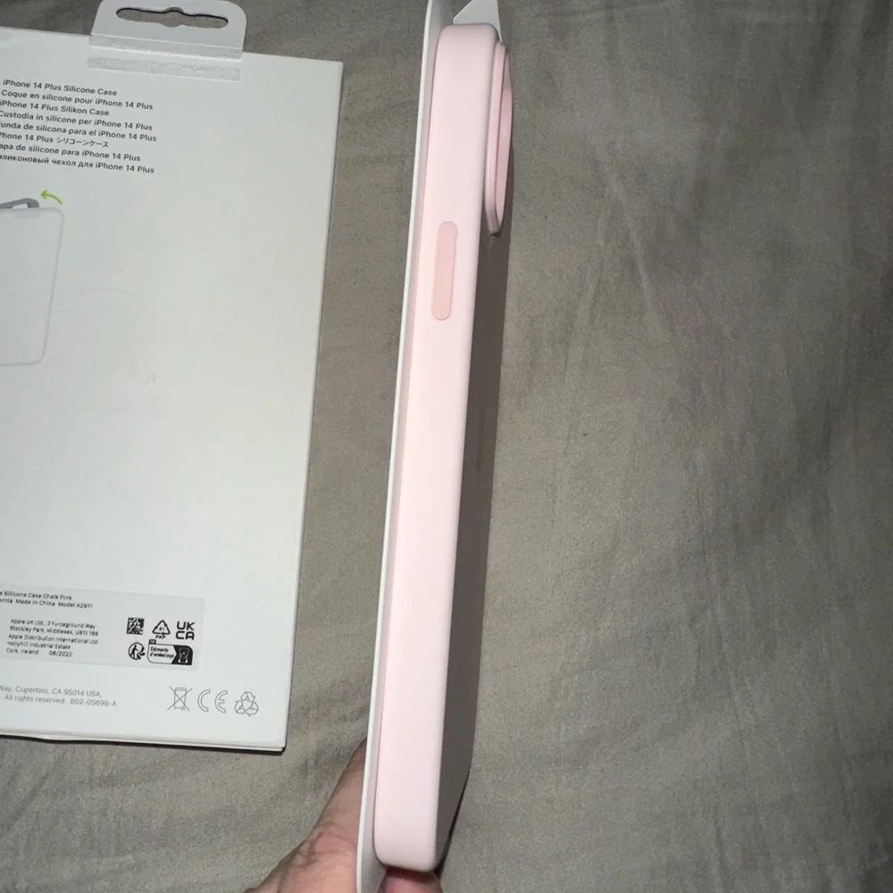 Apple Silicon Chalk Pink Case iPhone 14 Plus